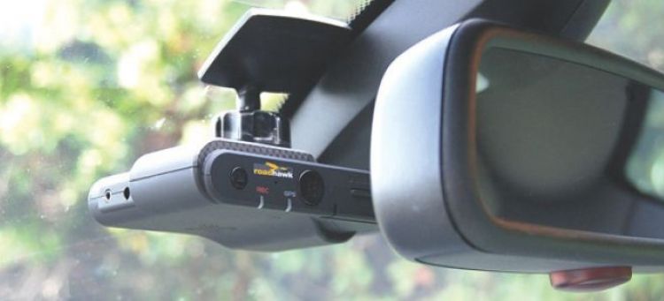 Podría instalar una cámara en mi coche para grabar accidentes