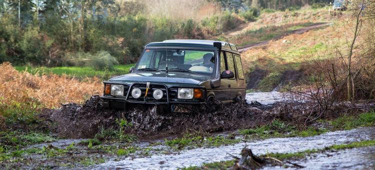 Coche Sucio Land Rover Discovery
