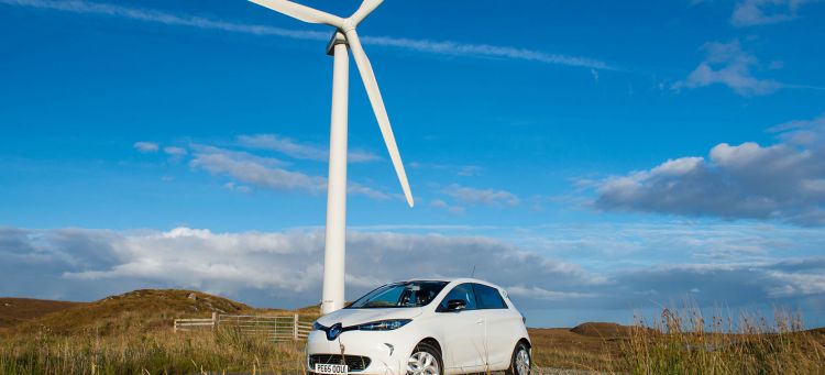 Conducir Con Viento Renault Zoe Aerogenerador