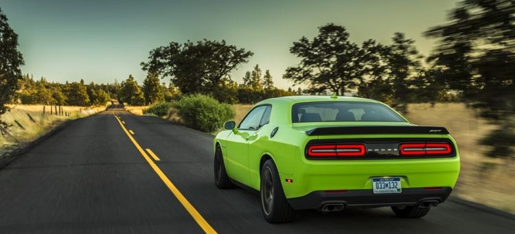 dodge-challenger-srt-hellcat-1024-25