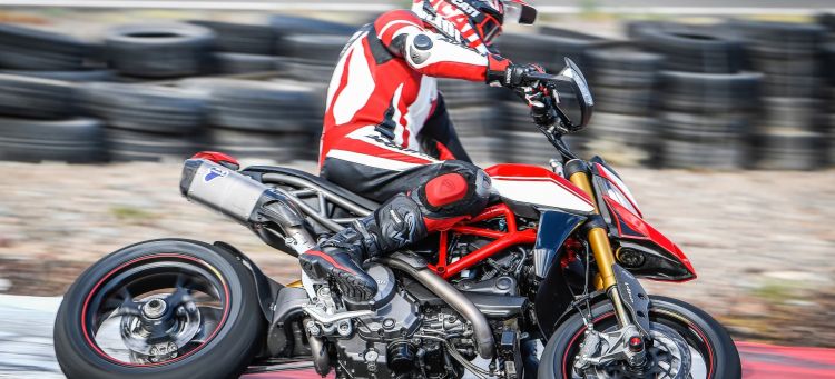 Ducati Hypermotard 950 Sp Performance 01 Uc70345 Mid