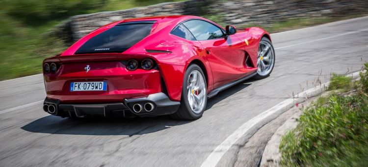 Ferrari 812 Superfast Exterior 00016