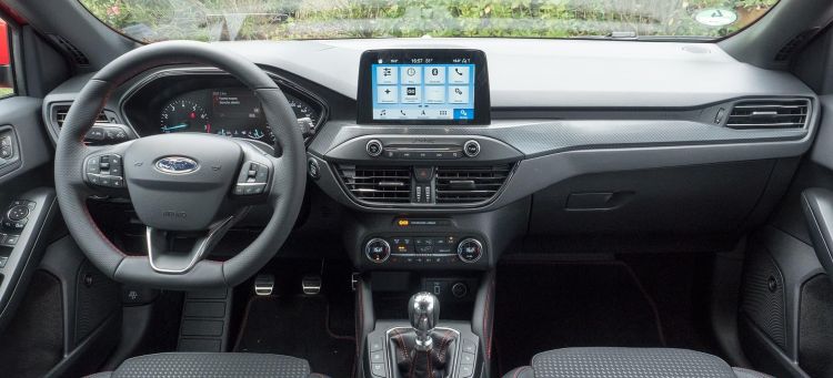 Ford Focus 2018 Interior 00011