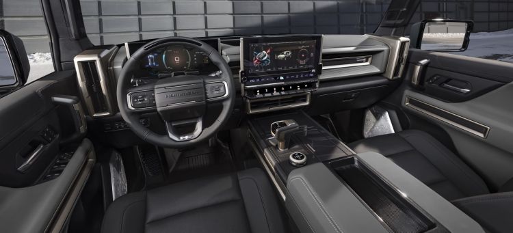 The Gmc Hummer Ev Suv Debuts In The Low Contrast Lunar Shadow Interior And Includes A Spacious Cargo Area And An Architecturally Inspired Cabin.