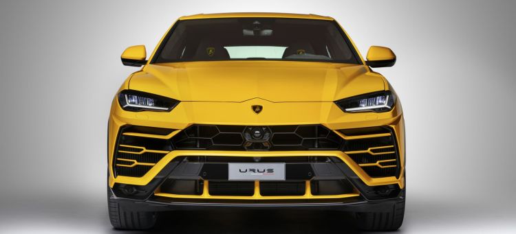 Lamborghini Urus 03