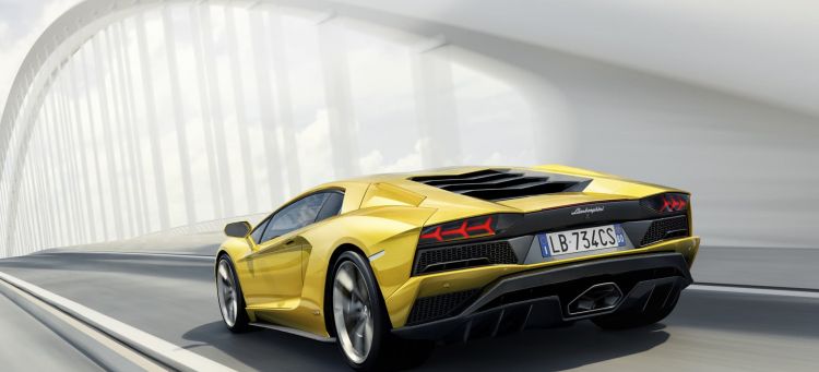 Lamborghini Aventador Informacion Dm4