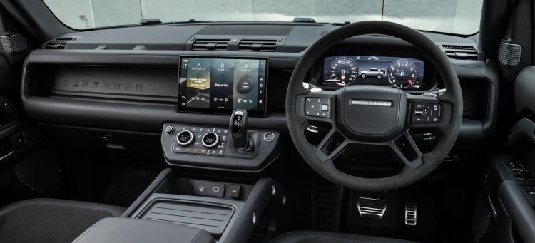 Land Rover Defender 110 V8 Interior 00006