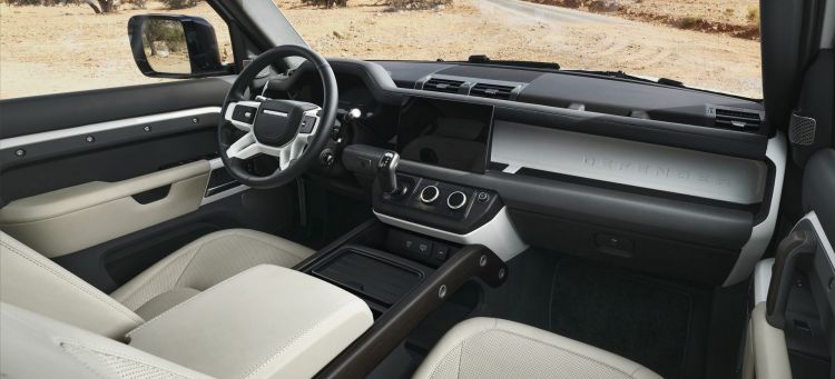 Land Rover Defender 130 2022 20