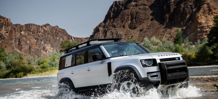 Land Rover Defender 2020 143