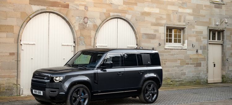 Land Rover Defender V8 2022 0221 095