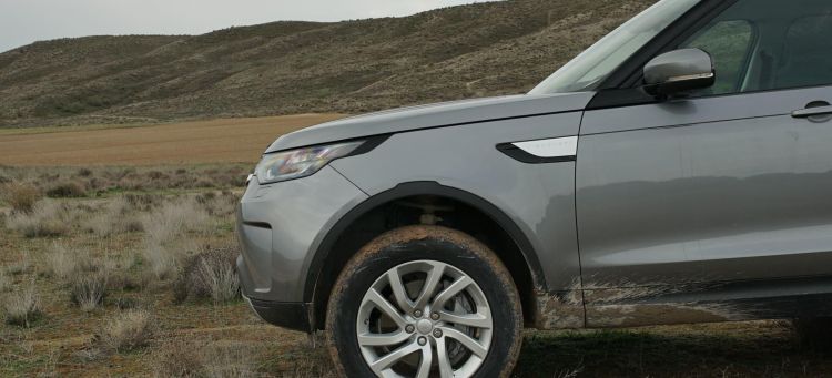 Land Rover Discovery 00012