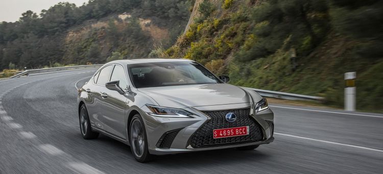 Lexus Es 300h 0319 029