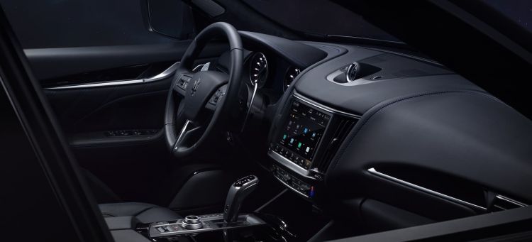Maserati Levante Hybrid 2021 0421 Interior Salpicadero 009