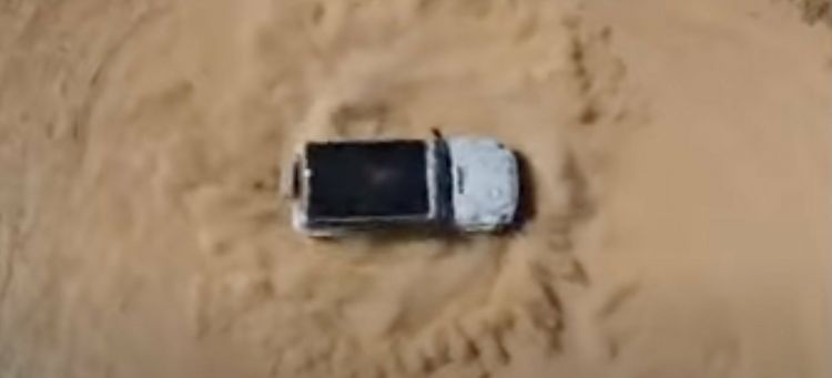 Mercedes Eqg Giro Sobre Si Mismo Video 2
