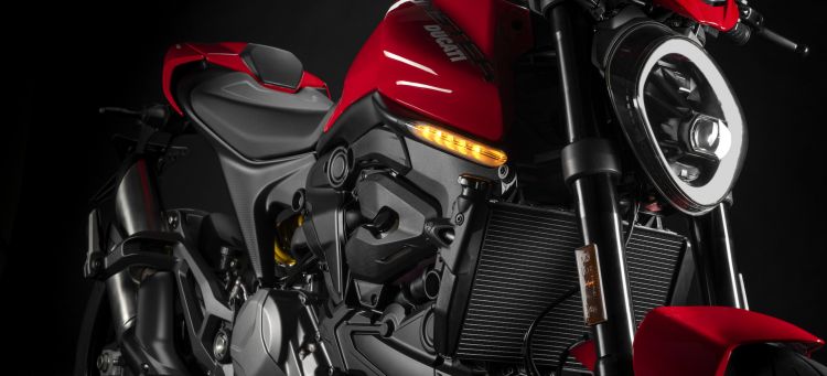 Moto Ducati Monster 2021 Plus19