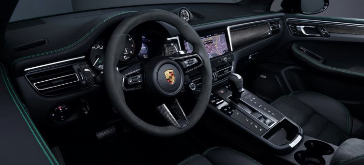 Porsche Macan 2022 Interior 01