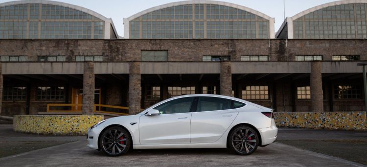 Prueba Tesla Model 3 Performance 26 