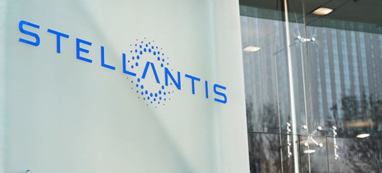 Stellantis 04