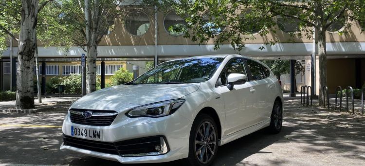 Subaru Impreza Eco Hybrid 2021 Prueba 01