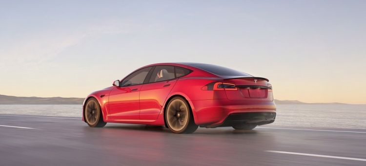 Tesla Model S 2021 0621 010
