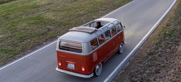 Volkswagen E Bulli 2020 009