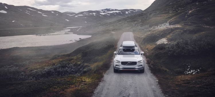 Volvo V90 Cross Country Cofre